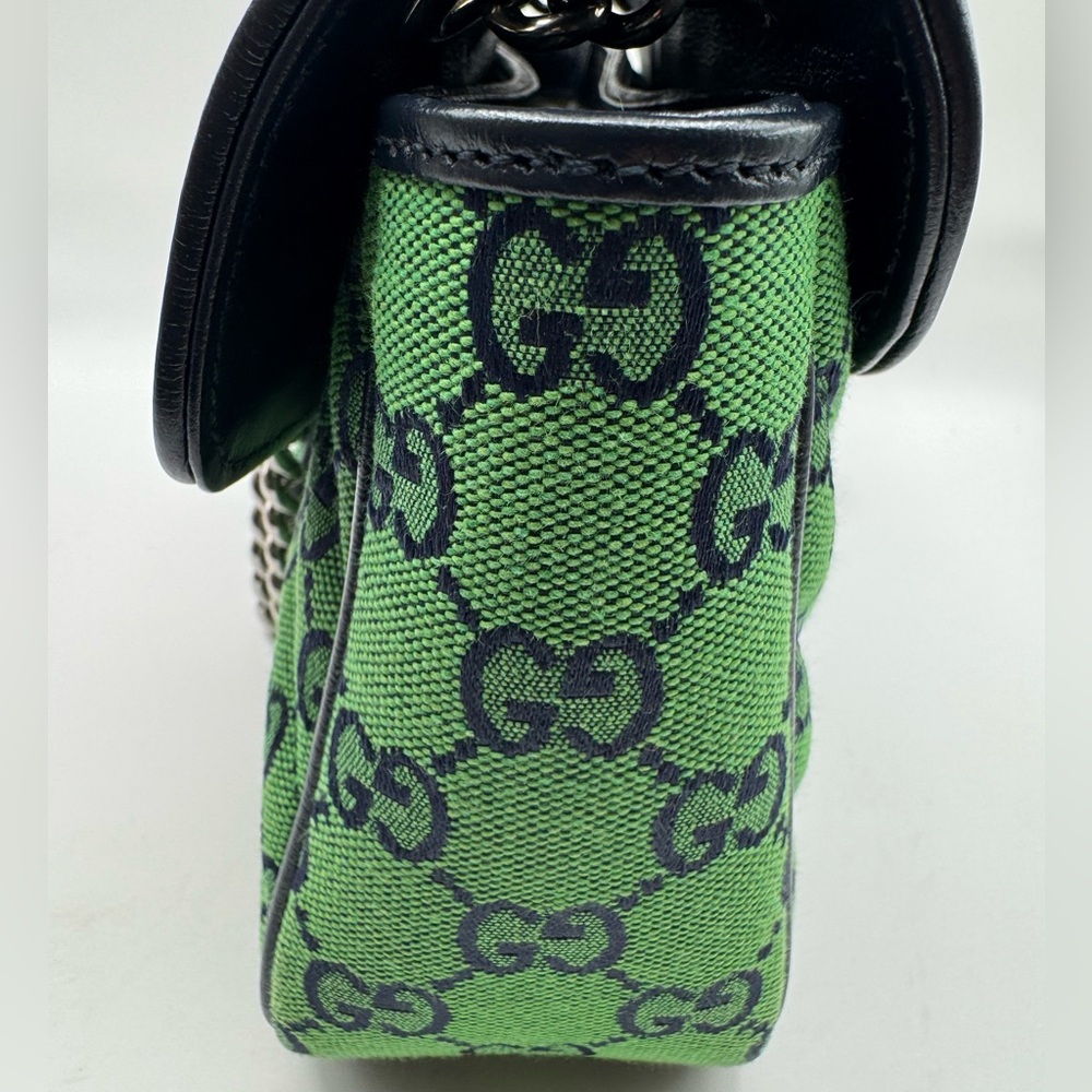 Gucci GG Canvas Small Marmont Matelassê Shoulder bag. - Picture 5 of 15
